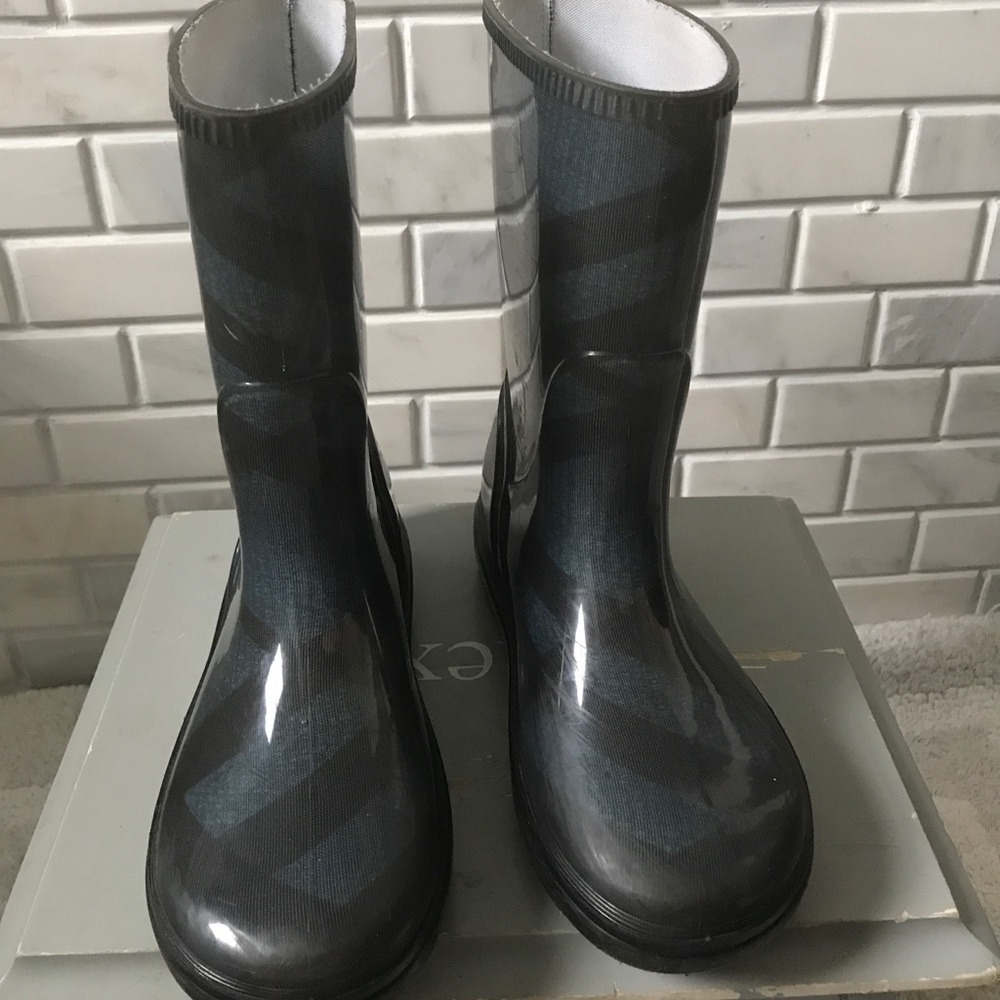 Gently Used Boys Burberry Rain Boots US size 13
